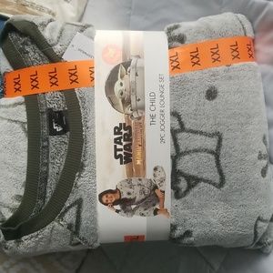 NWT Star Wars The Child 2 Piece Jogger/Lounge Set